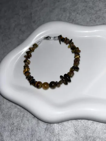 Bracelet Chips Œil de Tigre Fil Rigide