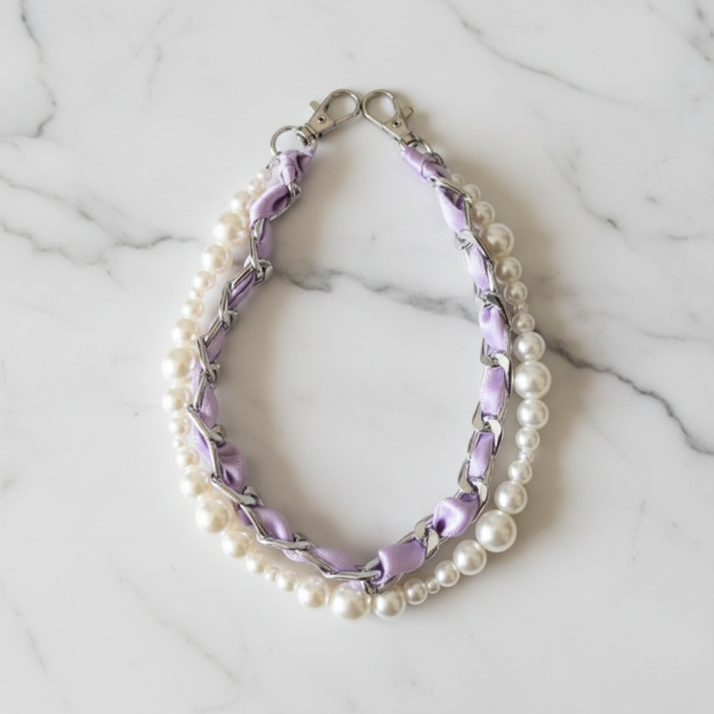 Anse de sac perles nacrées ruban lilas - fond marbré vue 1