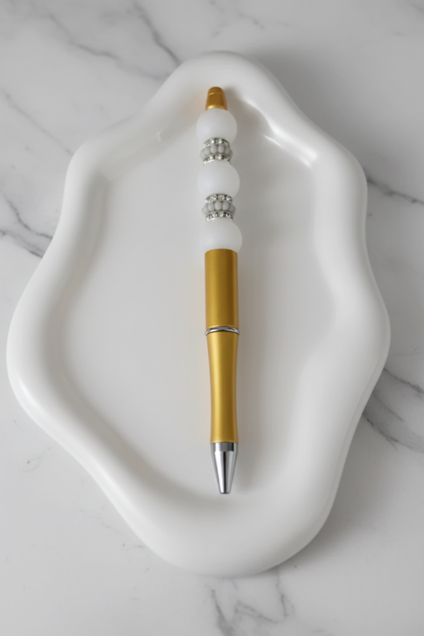 Stylo Personnalisé Perles Blanches Strass Doré fond marbré